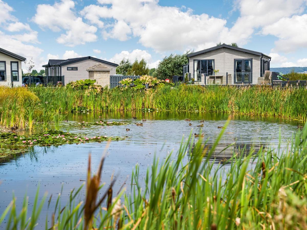 Number 8 Lakes View Villa Burnham-on-Sea Exterior photo